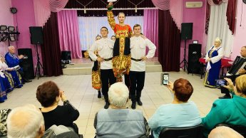  А у нас в «Пугачевском» гости!