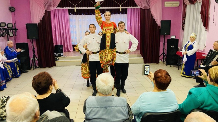  А у нас в «Пугачевском» гости!